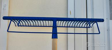 rastrello per giardino 
