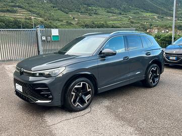 Volkswagen Tiguan 2.0 tdi R-Line Plus 150cv dsg