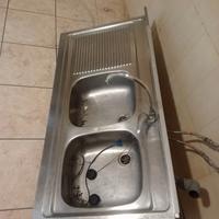 Lavandino acciaio due vasche e rubinetto compreso
