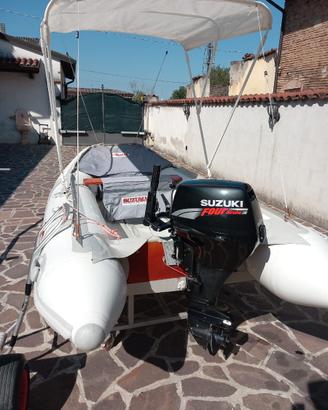 Gommone motore e carrello