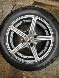 4 gomme invernali e cerchi in lega 175/65 R14 82T