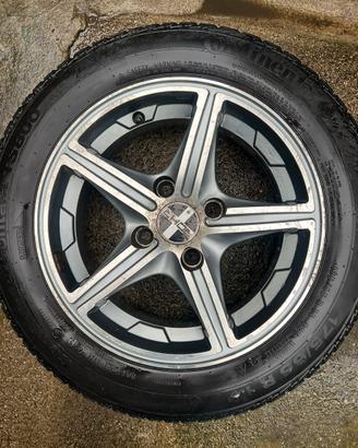4 gomme invernali e cerchi in lega 175/65 R14 82T