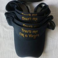 Visiere nuove, "Trust me i'm a virgin"