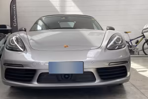 Splendida Porsche boxter 718 T