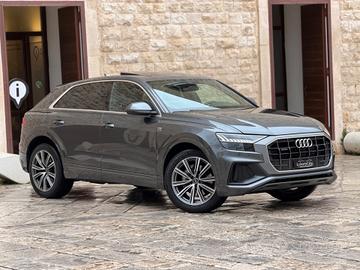 Audi Q8 50 TDI 286 CV QUATTRO S LINE EDITION TETTO