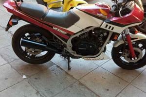 Honda VF 500 - 1986