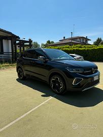 Volkswagen T-CROSS praticamente nuova