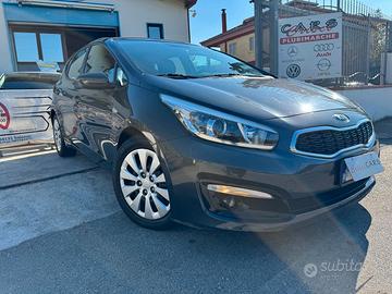 KIA Ceed 1.6 110CV Active Consegna a Casa tutta It