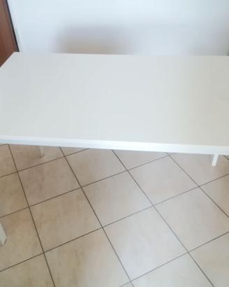 Tavolo rettangolare