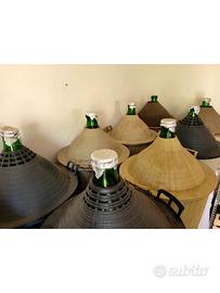 Damigiane per vino senza tappo