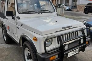 Land Rover Suzuki Samurai SJ410J