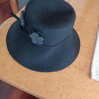 cappellino  donna in feltro nero