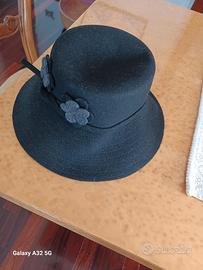 cappellino  donna in feltro nero