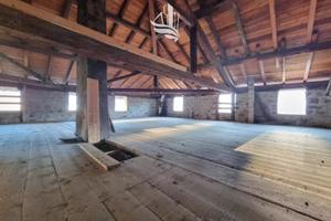 Vadena: Appartamento/ progetto al piano sottotetto