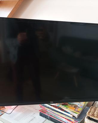 televisore smart TCL 34 pollici