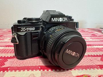 Minolta X700