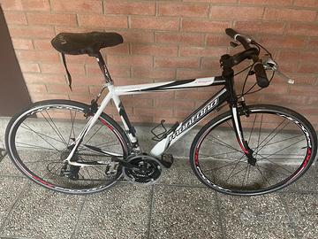 Bici da corsa Montana.