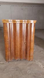 Prima Donna: macchina da cucire anni 50 con mobile