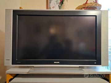 TV LCD PHILIPS + DECODER HD