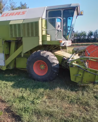mietitrebbia claas dominator 88