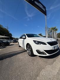 Peugeot 308 BlueHDi 120 S&S EAT6 SW Allure
