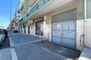 POSTO AUTO A MANFREDONIA