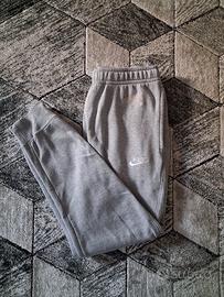 Pantaloni Nike Grigi