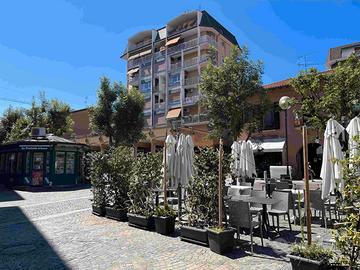 Centro , ampio appartamento quadrilocale