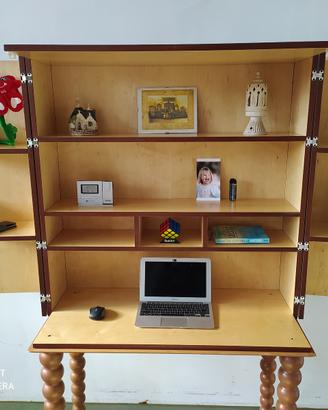 Scrivania design moderno a scomparsa
