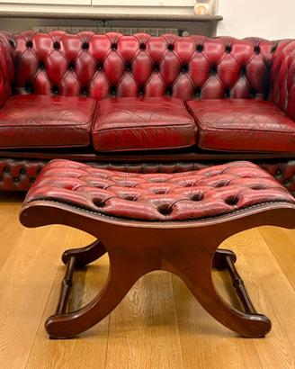 Divano Chesterfield originale in pelle rossa