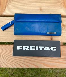 Freitag R 304 Woodhull portafoglio