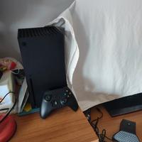 Xbox Series X con scatola e accessorio