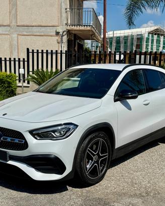 MERCEDES-BENZ GLA 220 d Automatic 4Matic Premium
