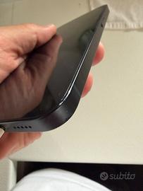 iPhone 13 128 blu segni d'usura su i lati
