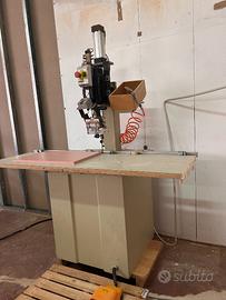 Foratrice inseritrice cerniere 35 mm ante mobili