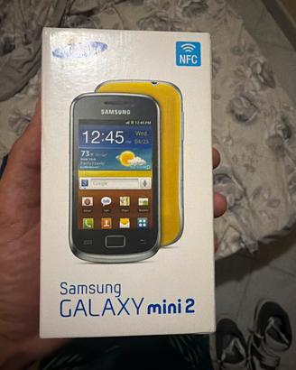 Telefoni nuovi 15 disponibili