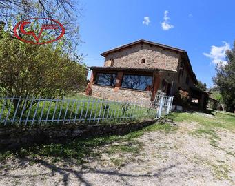 Villa di 207 m² con più di 5 locali e box auto a B