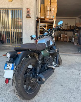 Moto Guzzi V7 IV Centenario, depotenziata A2.
