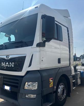 TRATTORE STRADALE MAN TGX 18.460 - COMPRESSORE