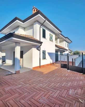 PORZIONE DI BIFAMILIARE A ANZIO