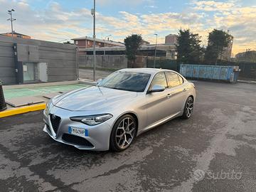 Alfa giulia 180 cv super Q2 super