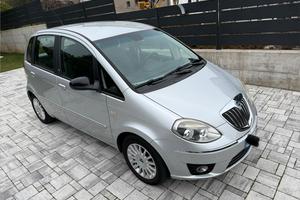 Lancia musa 1.4 gpl 77cv neopatentati
