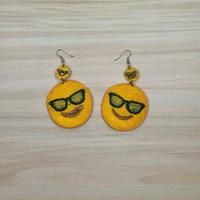 Orecchini in pizzo ricamati Smile: Cool