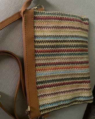 Borsetta a busta in pelle e tessuto