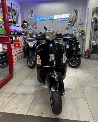 Piaggio Vespa 300 GTS super stato garanzia 1 anno