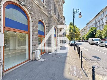 Immobile di 240 m² con 5 locali a Trieste