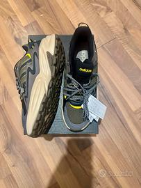 Scarpe Adidas uomo grigie e verdi