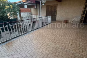 Casa semindipendente con giardino Aci Sant'Antonio