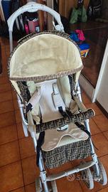 Passeggino/carrozzina Aprica/Fendi