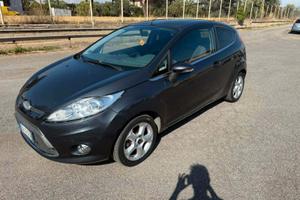 Ford Fiesta 1.4 3 porte Bz.- GPL Titanium